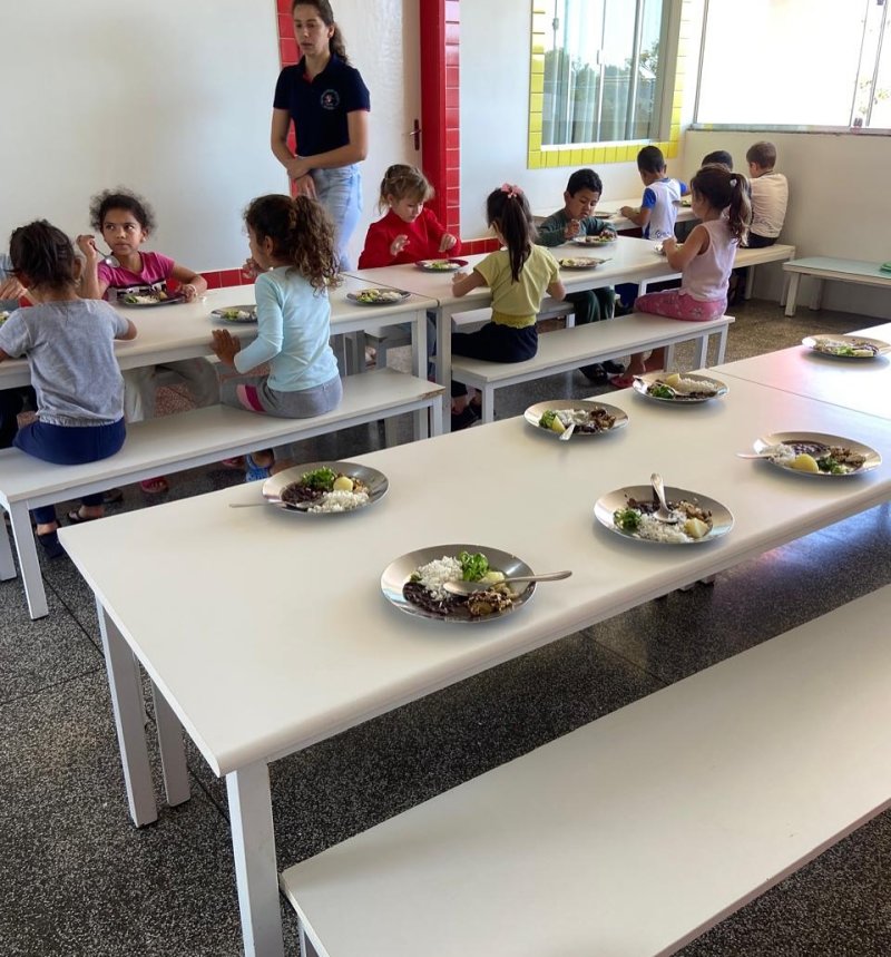 Cuidando da alimentação dos nossos alunos